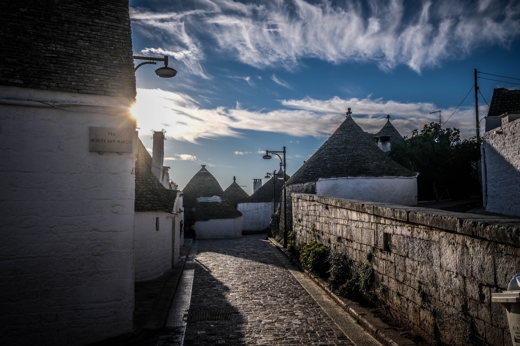 Entre trulli, Alberobello · Italia