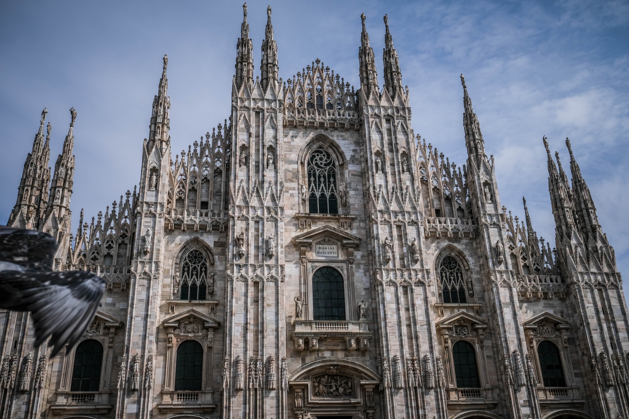 Piedra y vuelo, Milán · Italia